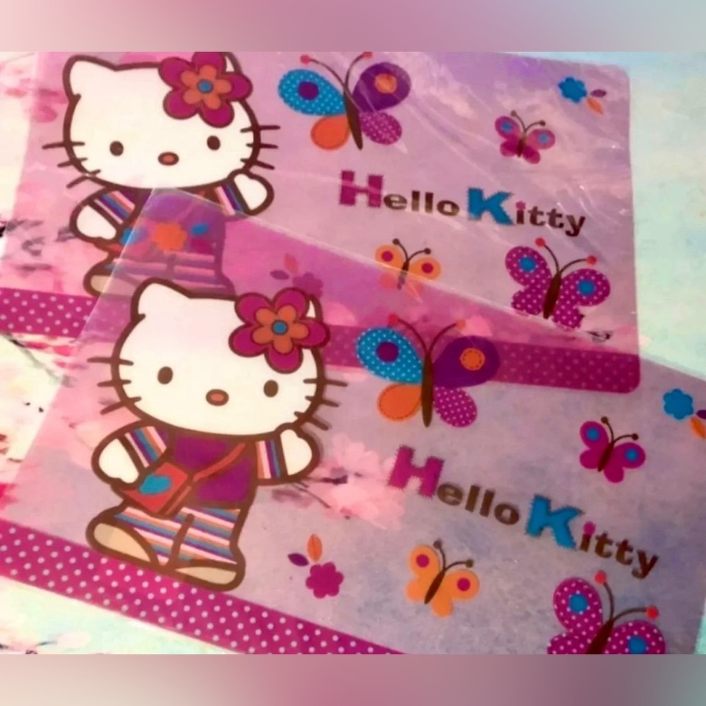 🌺SOLD🌺 Sanrio Hello Kitty Plastic placemats 2005
